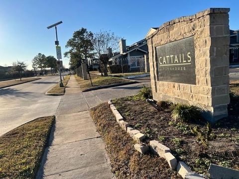 Photo of 12245 Lemon Ridge Lane #122, Houston, TX 77035 (MLS # 24941838)