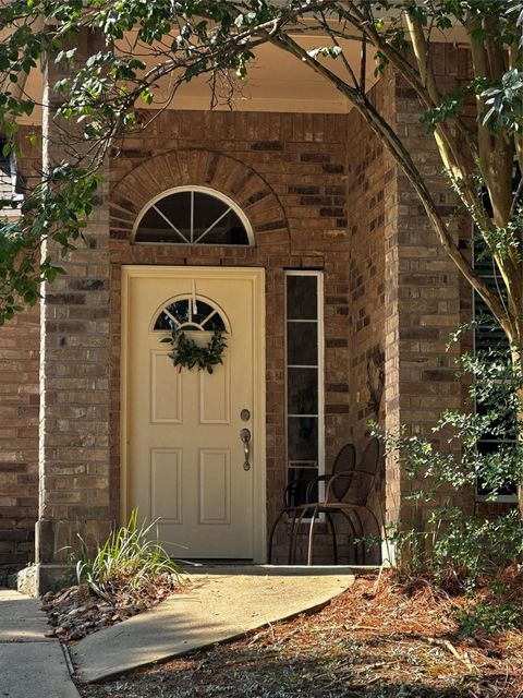Photo of 138 Bryce Branch Cir, The Woodlands, TX 77382 (MLS # 93758937)