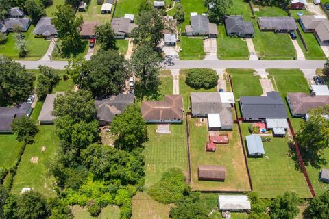 Tiny photo for 7280 Click Drive, Beaumont, TX 77708 (MLS # 82385980)