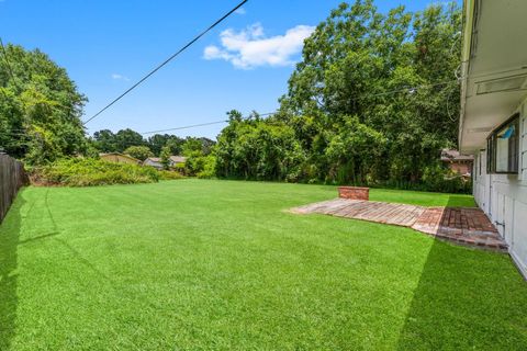 Tiny photo for 7280 Click Drive, Beaumont, TX 77708 (MLS # 82385980)