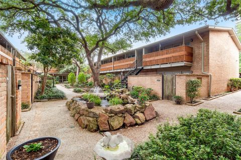 Photo of 3924 W Alabama Street #4, Houston, TX 77027 (MLS # 65336512)