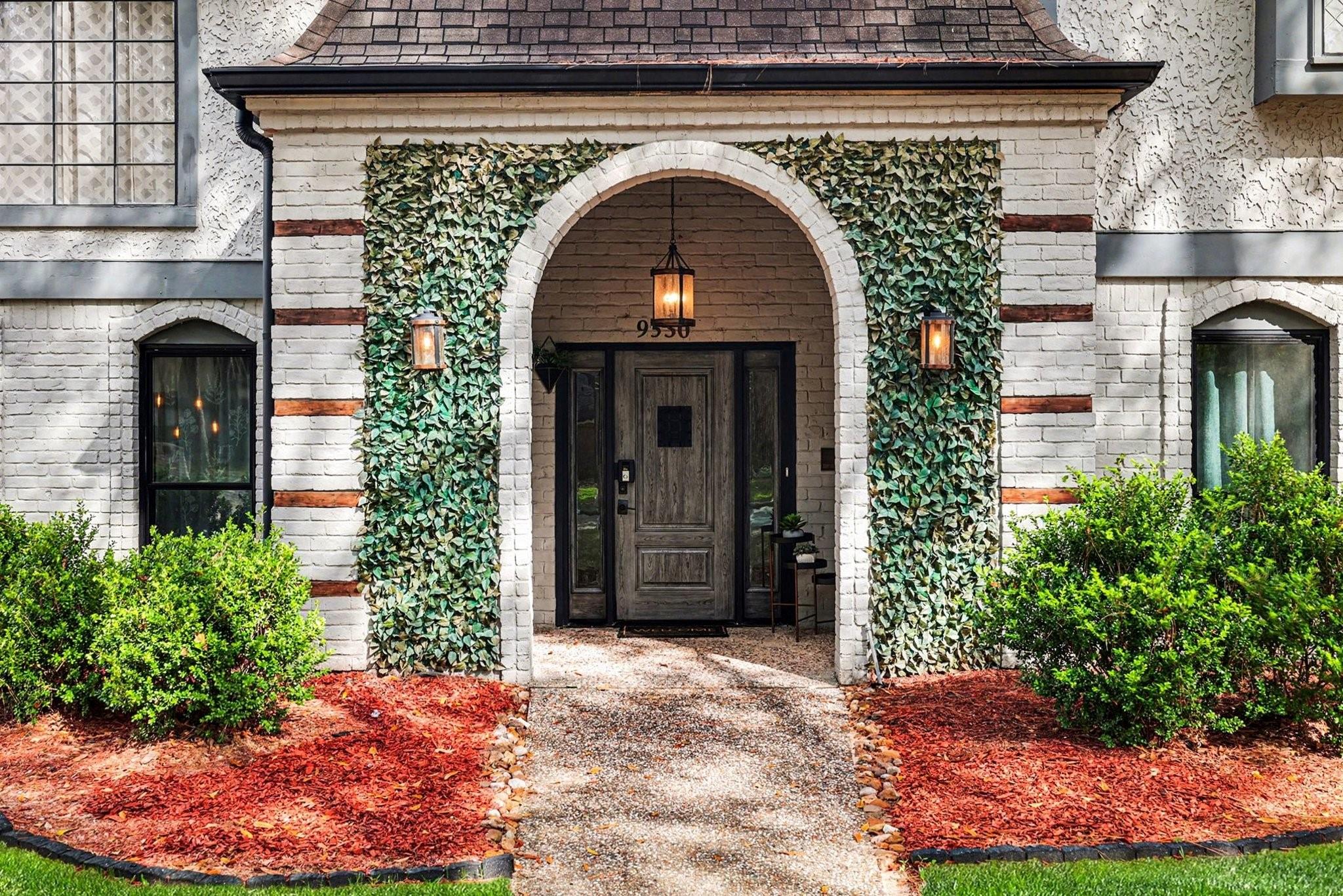 9530 Arcade Drive