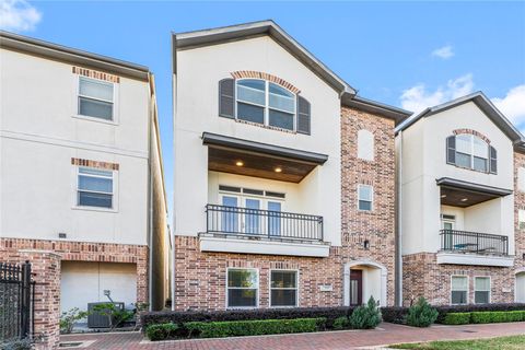 Photo of 2806 Princeton Street, Houston, TX 77009 (MLS # 17260353)