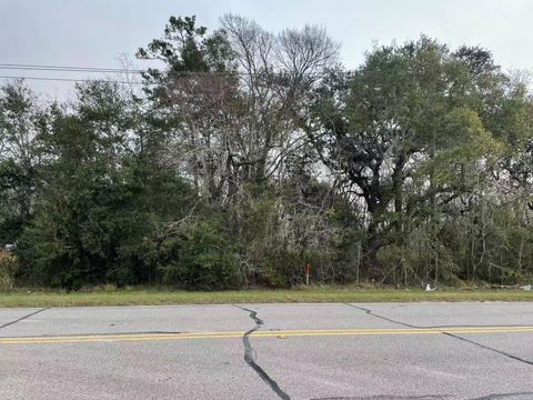 0 Dilling St Alvin TX 77511