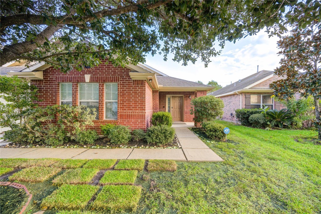 Photo of 16211 Peach Bluff Lane, Cypress, TX 77429 (MLS # 69509312)