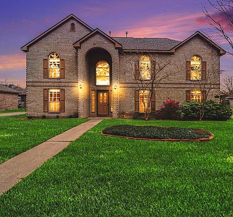 Photo of 206 Clear Creek Mdws Drive, League City, TX 77573 (MLS # 53390116)