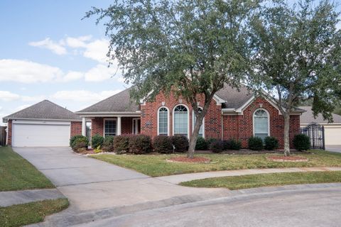 Photo of 9835 Buckhaven Drive, Houston, TX 77089 (MLS # 55593376)