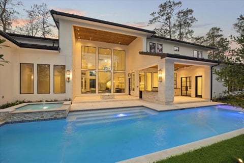 Photo of 318 Knipp Road, Houston, TX 77024 (MLS # 37726338)