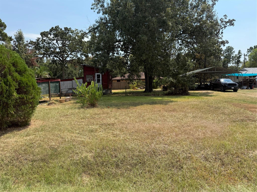 Photo of 239 Sycamore Ridge, Onalaska, TX 77360 (MLS # 55155711)