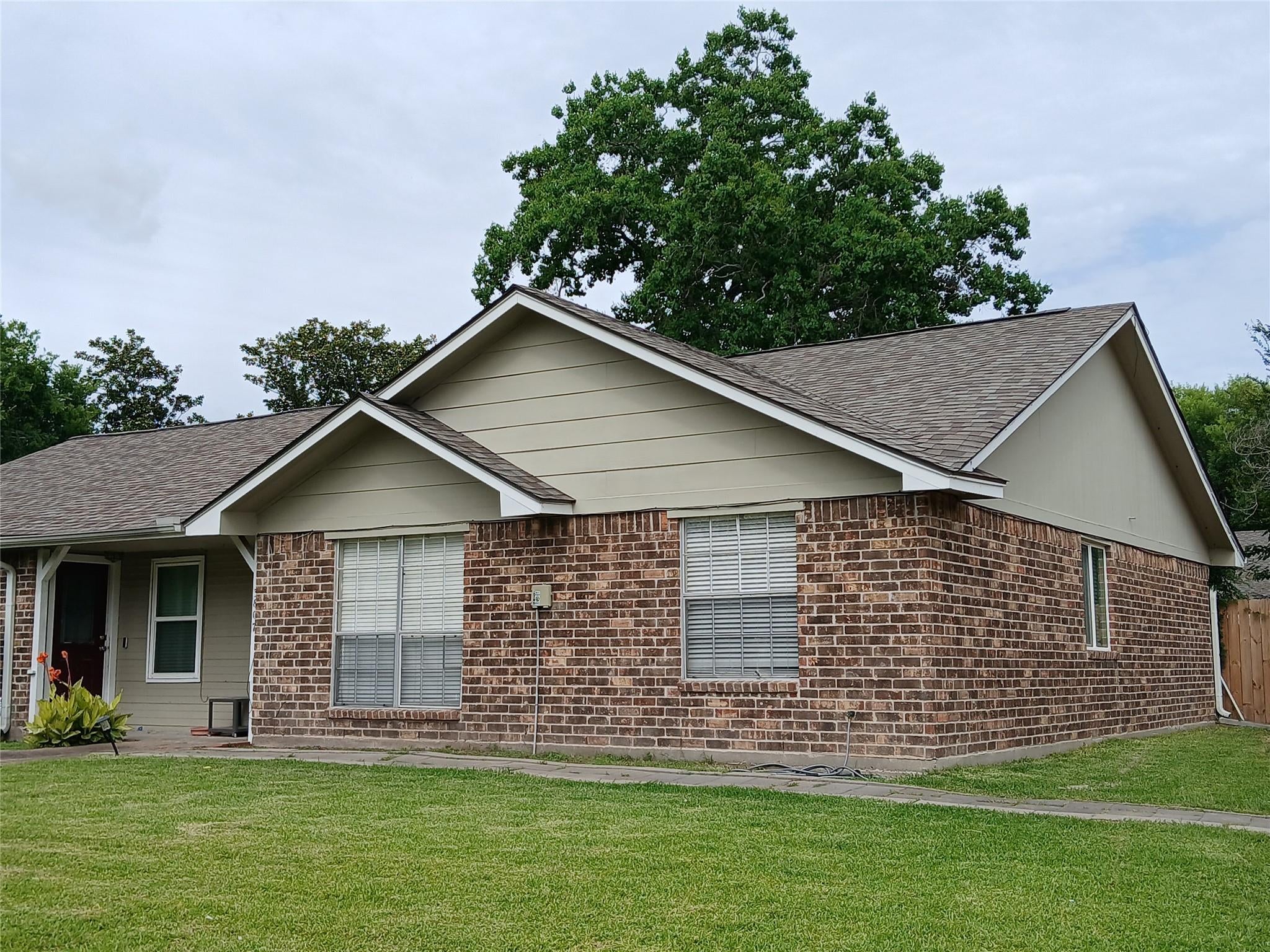 3807 Quiet Place Drive