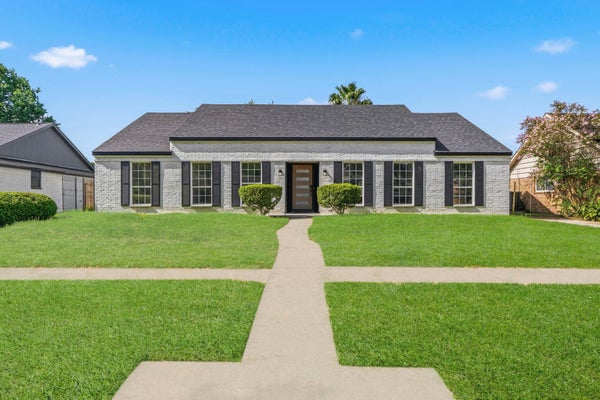 5411 ARIEL ST, HOUSTON, TX 77096 - Image a39a3d945e1e53c8d61a0cc5e759351b/4240703292