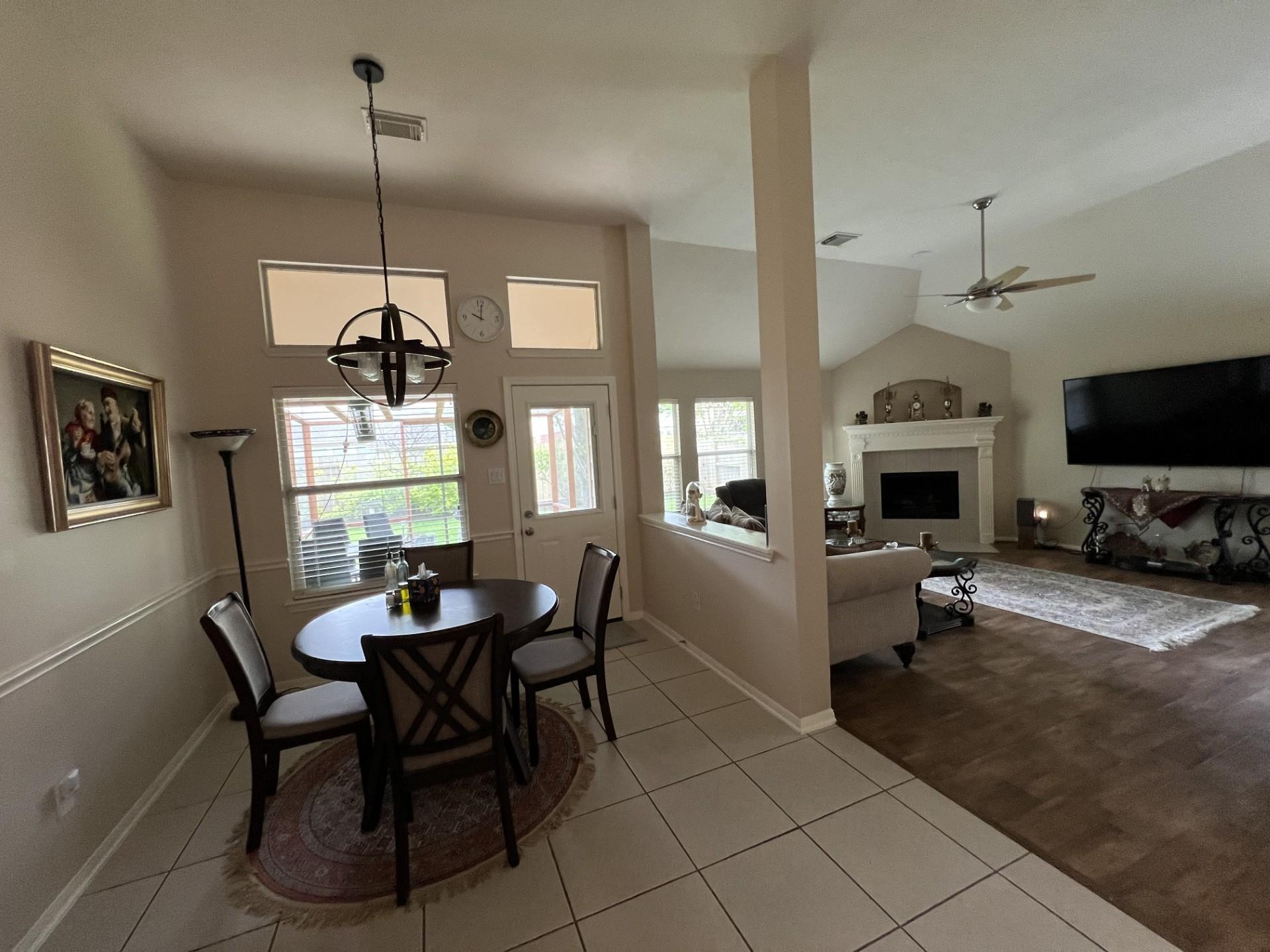 3835 Alpine Circle