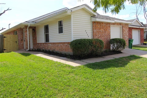 Photo of 7713 Ellis Drive, Houston, TX 77489 (MLS # 63176506)