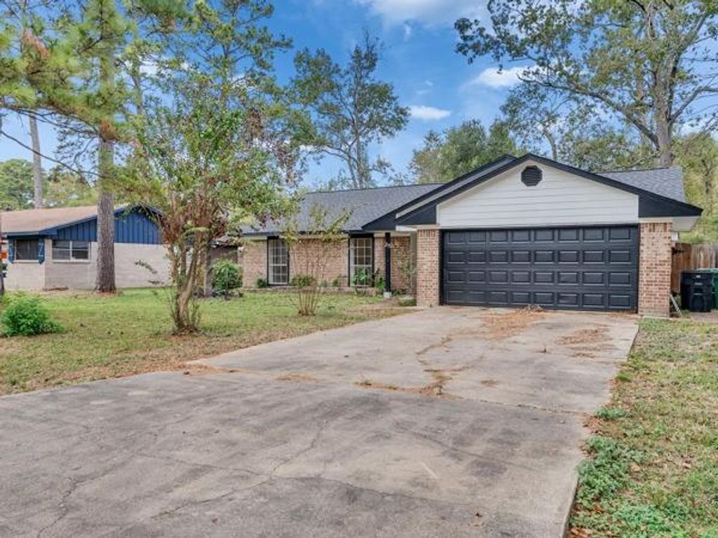 Photo of 331 Cherry Valley Drive, Houston, TX 77336 (MLS # 48943507)