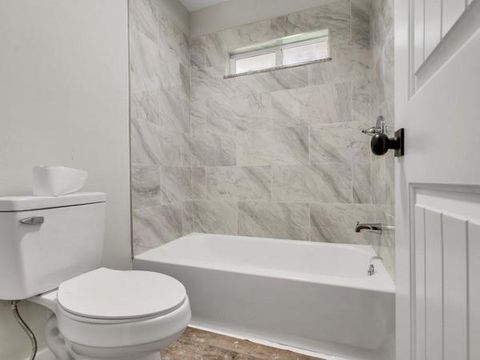 Tiny photo for 331 Cherry Valley Drive, Houston, TX 77336 (MLS # 48943507)