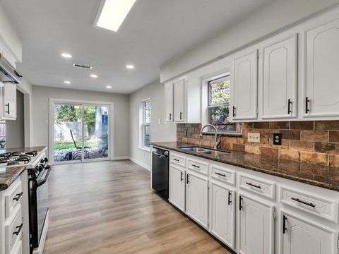 Tiny photo for 331 Cherry Valley Drive, Houston, TX 77336 (MLS # 48943507)