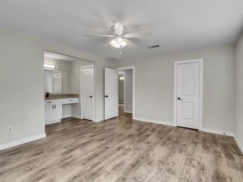 Tiny photo for 331 Cherry Valley Drive, Houston, TX 77336 (MLS # 48943507)