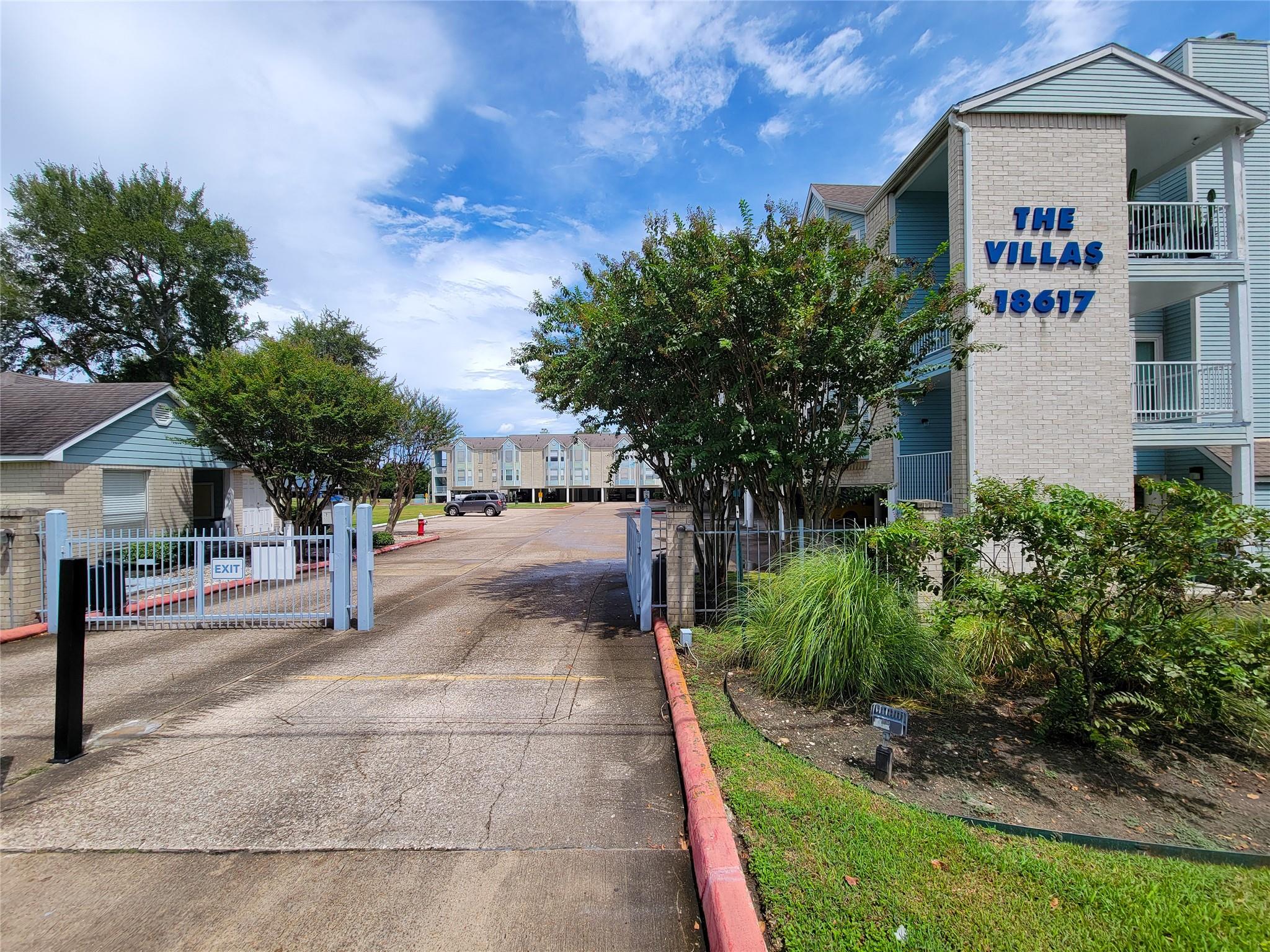 18617 Egret Bay 1010