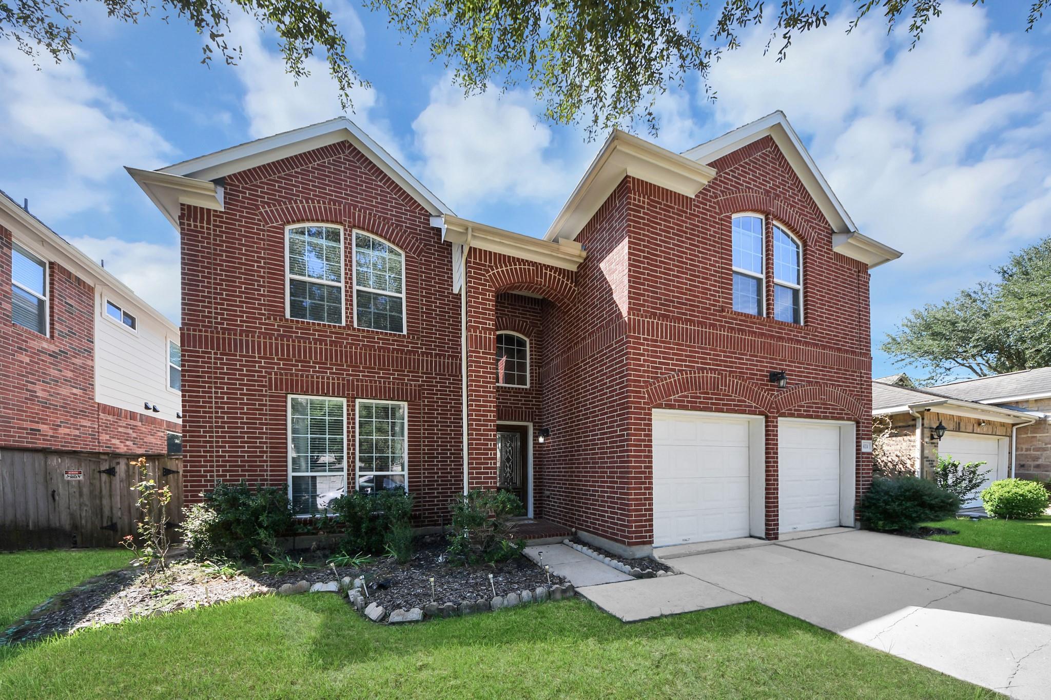6114 Hollydale Ridge Lane