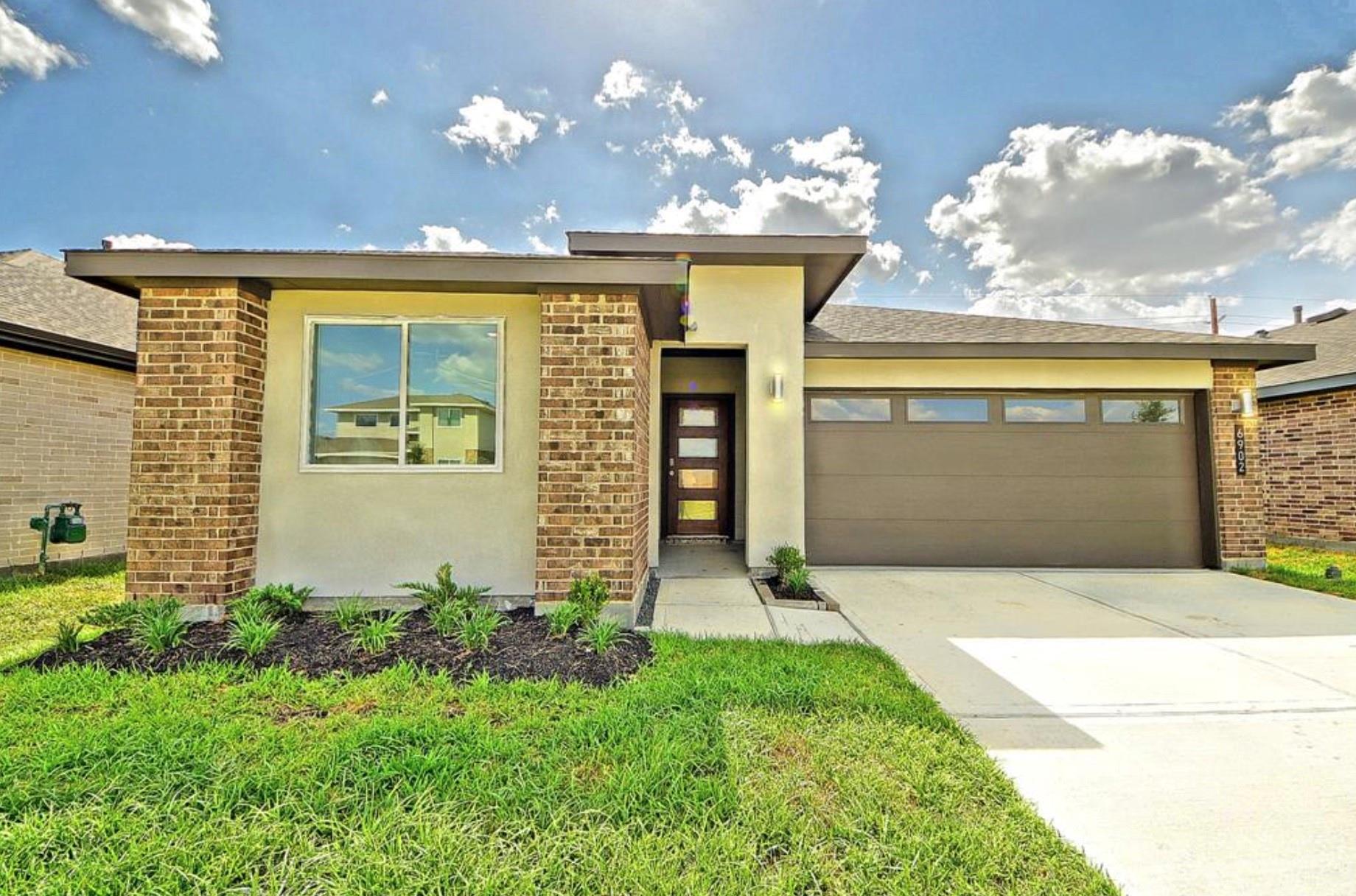 6902 Telford Hollow Trail