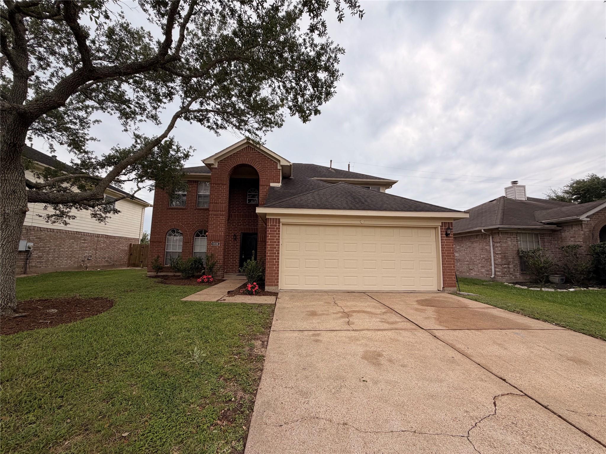 4406 Eaglewood Trail Drive