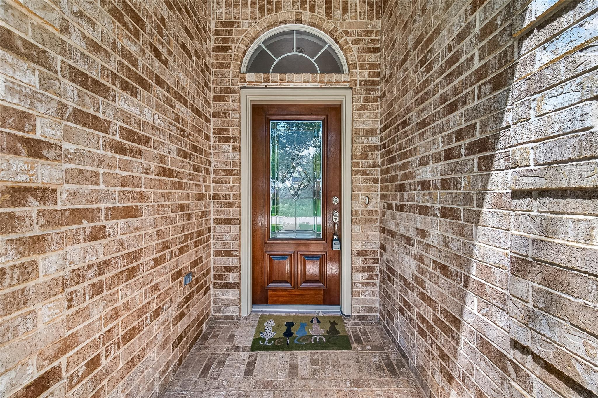 20007 Glen Lake Drive