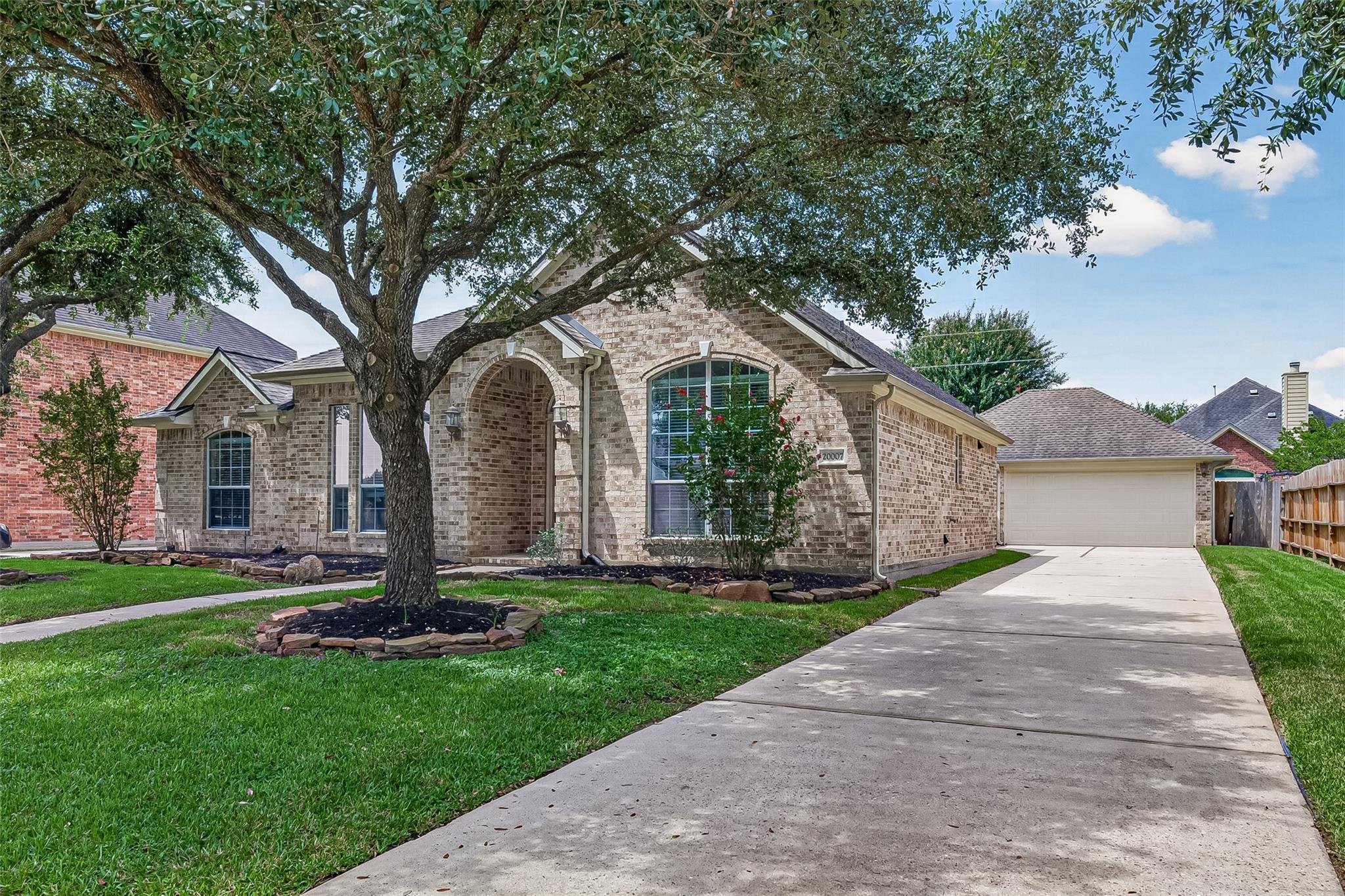 20007 Glen Lake Drive