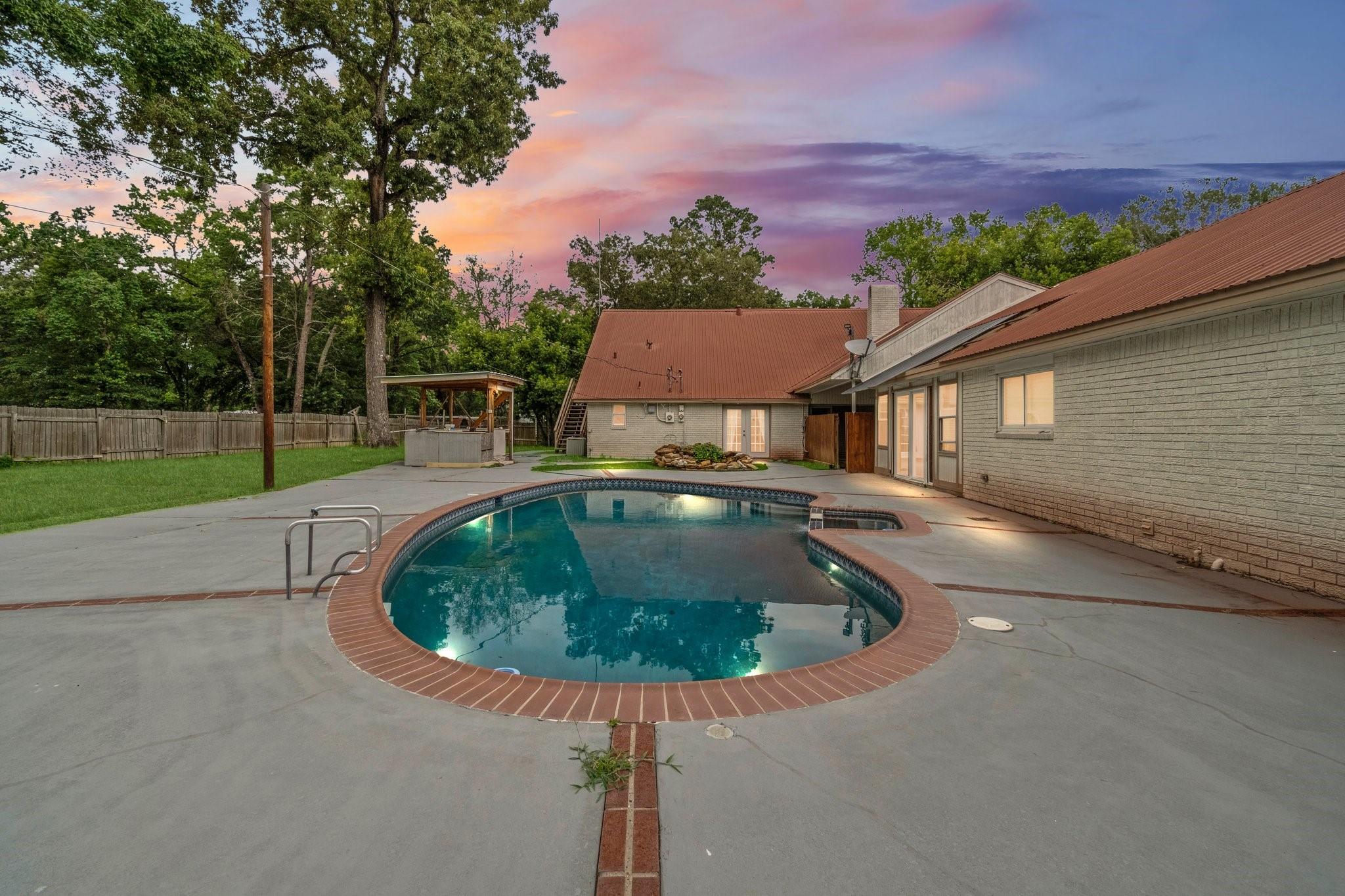 2042 Teal Drive