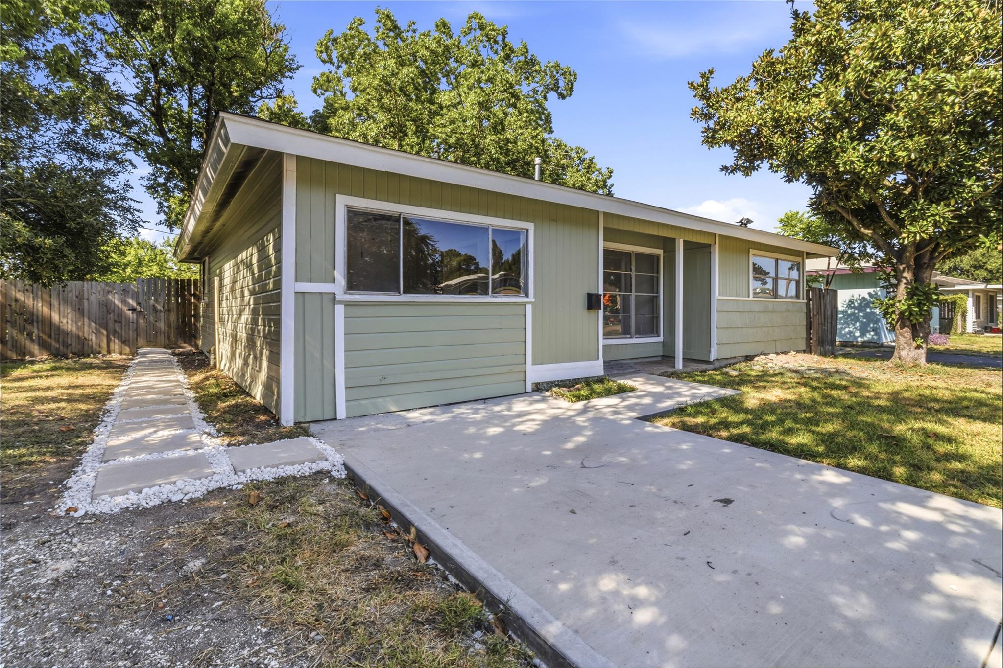 2811 Morningside Lane