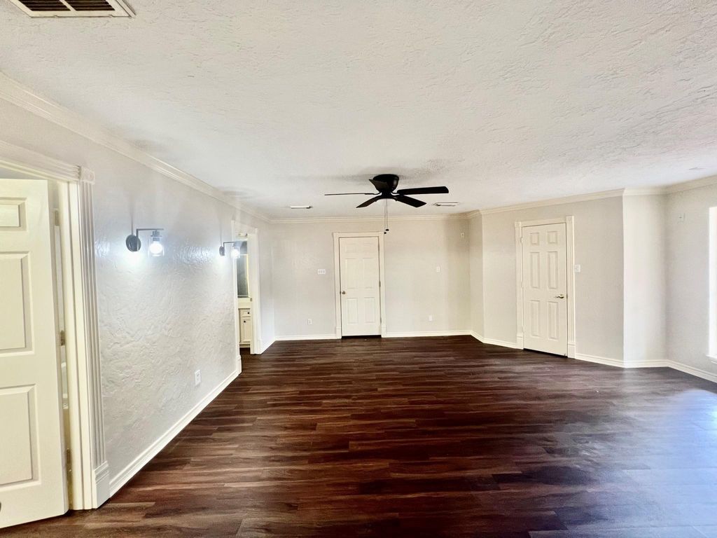 Photo of 14385 Old Humble Pipeline Road, Conroe, TX 77302 (MLS # 96513248)