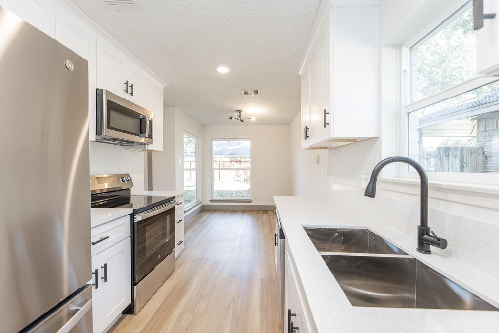 Photo of 5719 Flax Bourton Street, Humble, TX 77346 (MLS # 88533064)