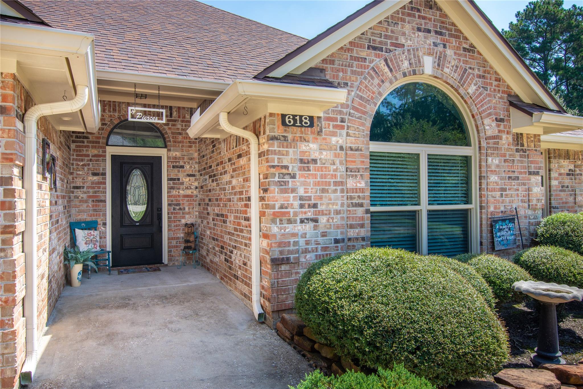 618 Hillcrest Circle