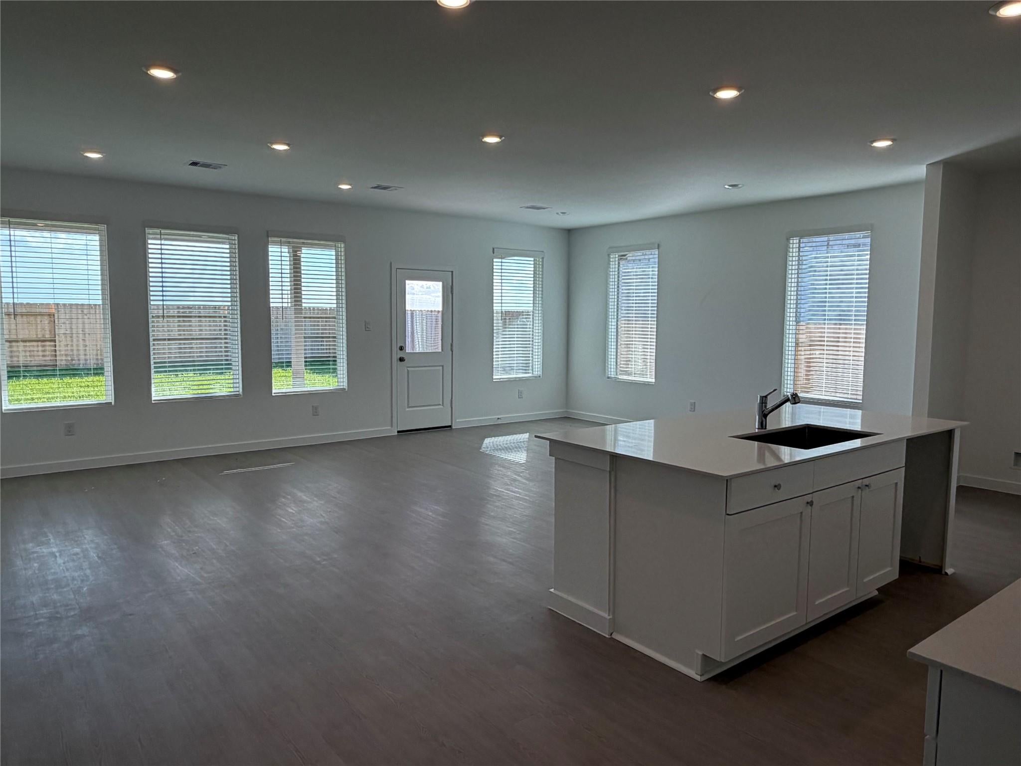 8218 Rustic Pine Trail