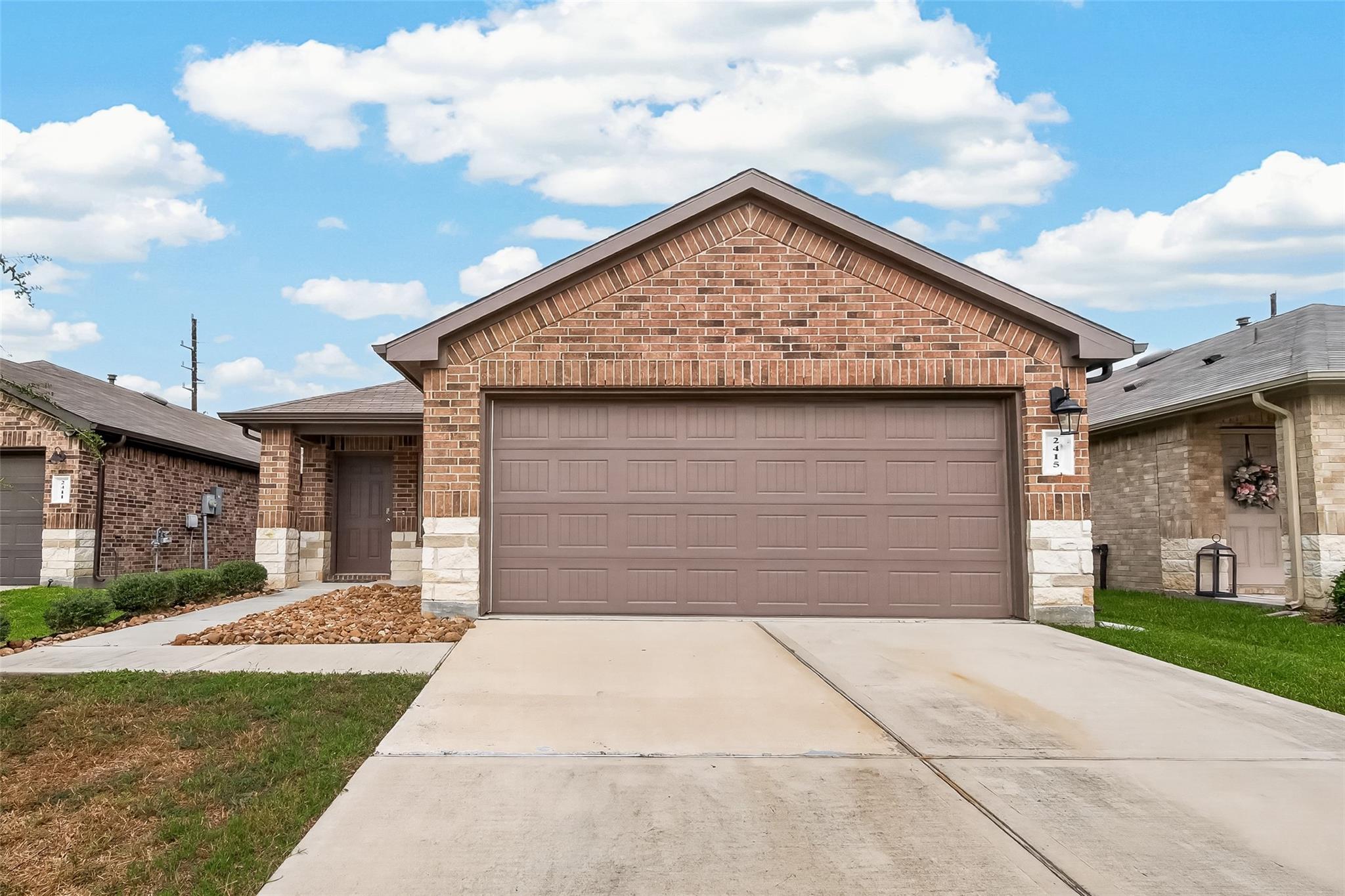 2415 Moraine Valley Drive
