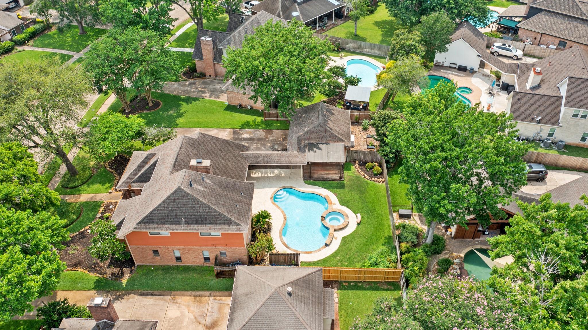 1402 Bittersweet Drive