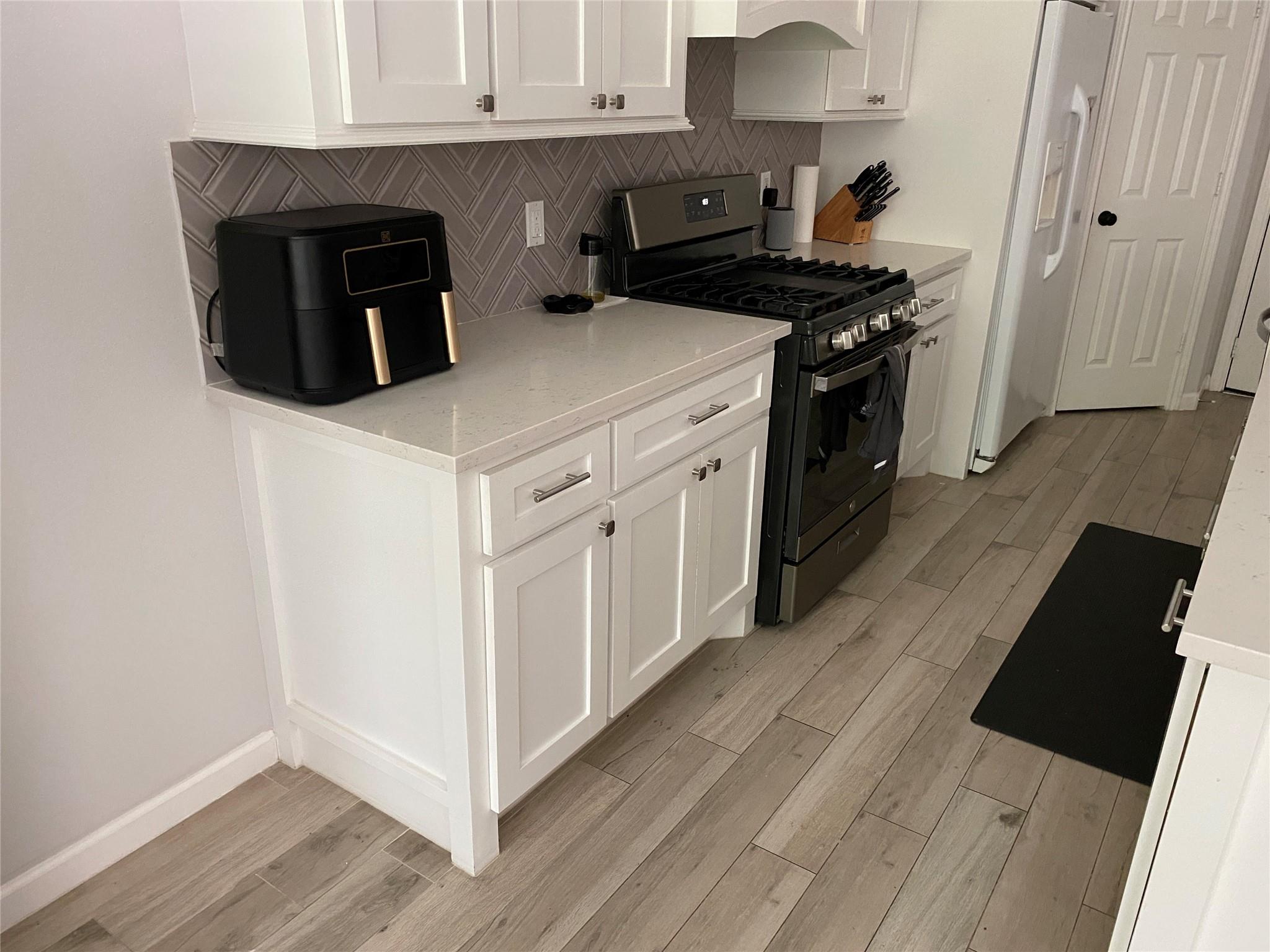 163 Ledgestone Place