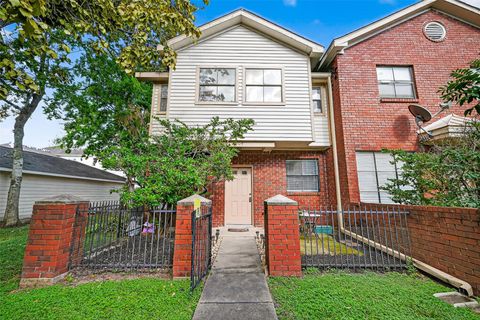 1103 Dulles Avenue 304 Stafford TX 77477