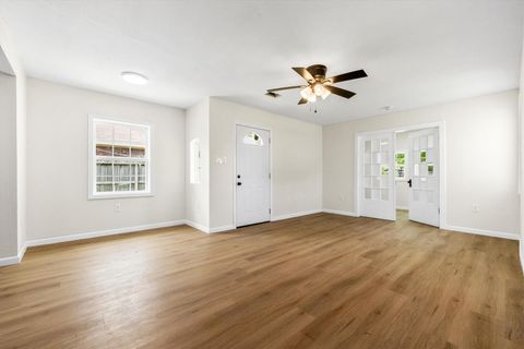 Photo of 1127 Harris Way, Galveston, TX 77551 (MLS # 44257483) Photo of 1127 Harris Way, Galveston, TX 77551 (MLS # 44257483)