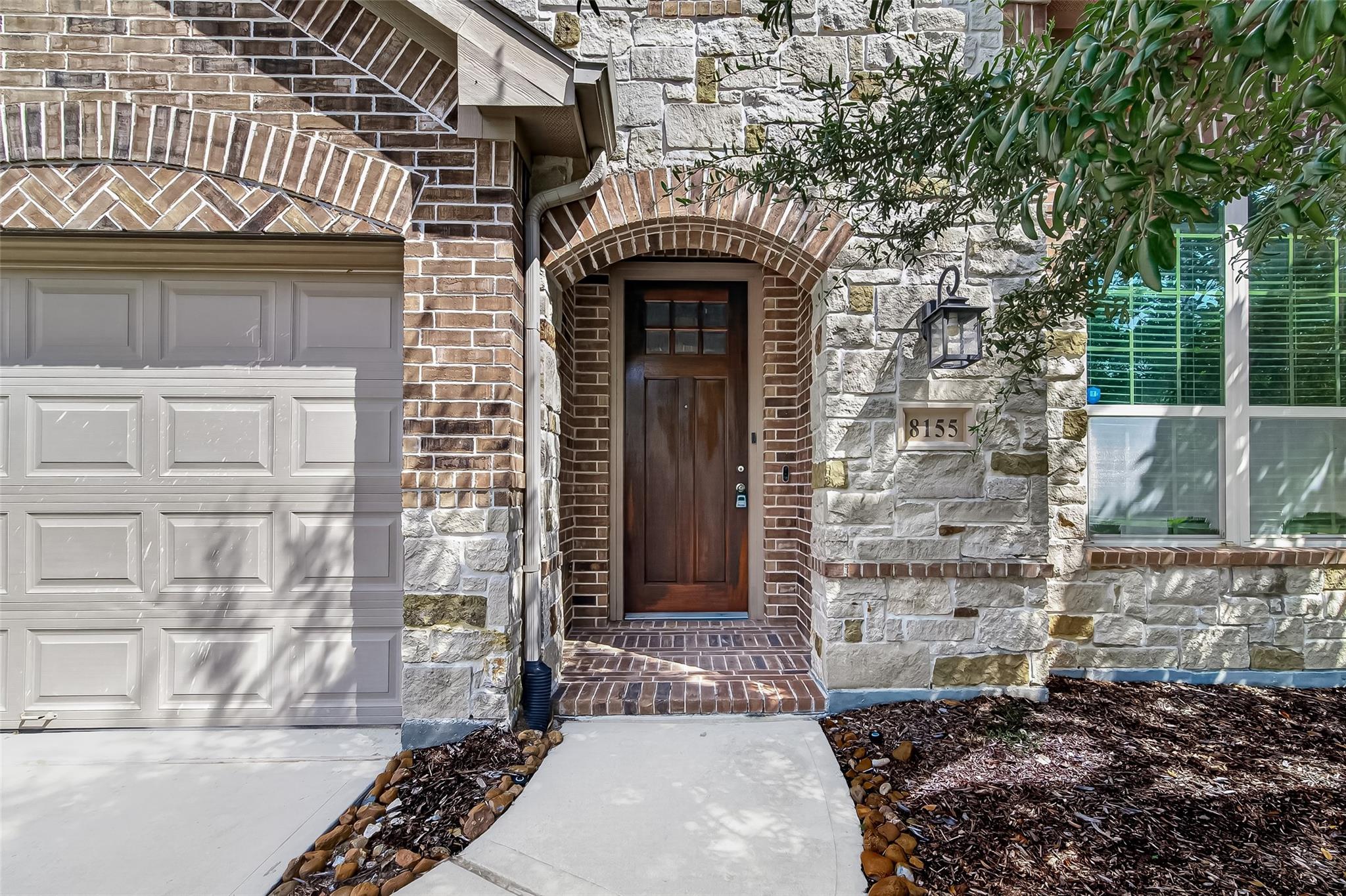 8155 Laughing Falcon Trail