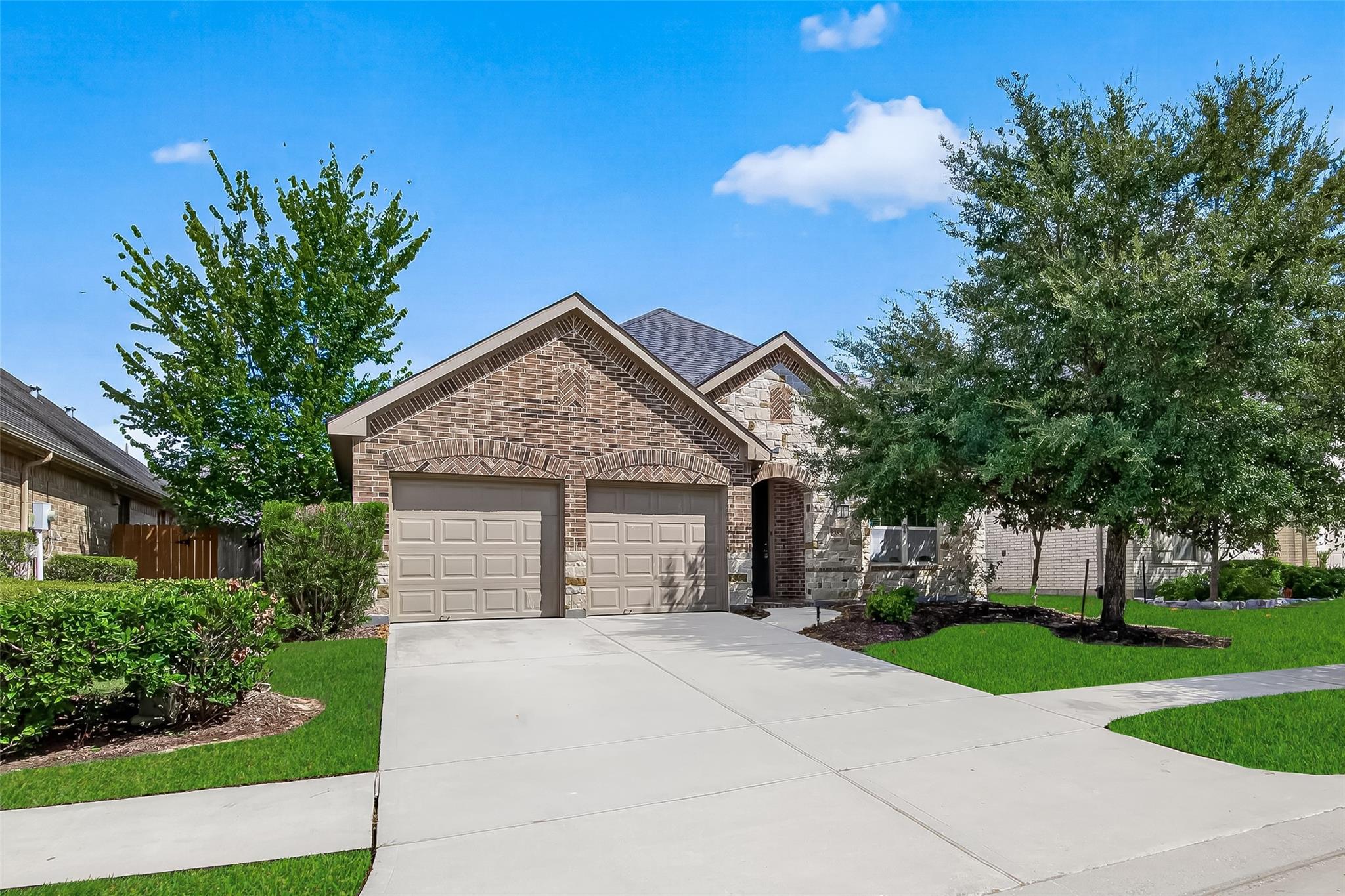8155 Laughing Falcon Trail
