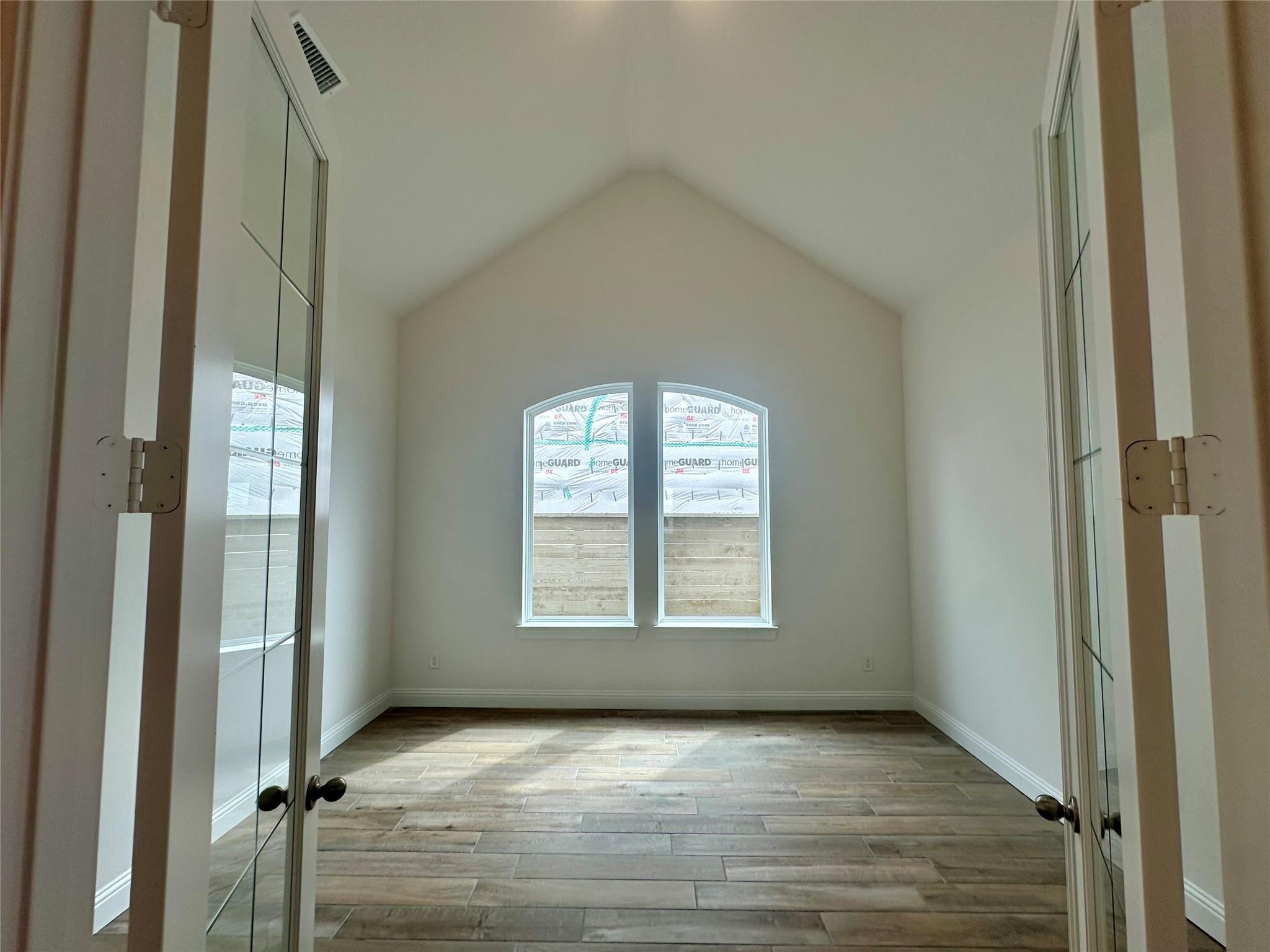 910 Hilltop View Lane