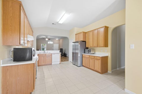 Tiny photo for 611 E Newport Bend, Katy, TX 77494 (MLS # 15751792)