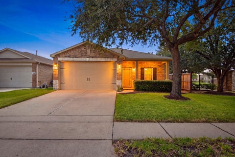 Photo of 611 E Newport Bend, Katy, TX 77494 (MLS # 15751792)
