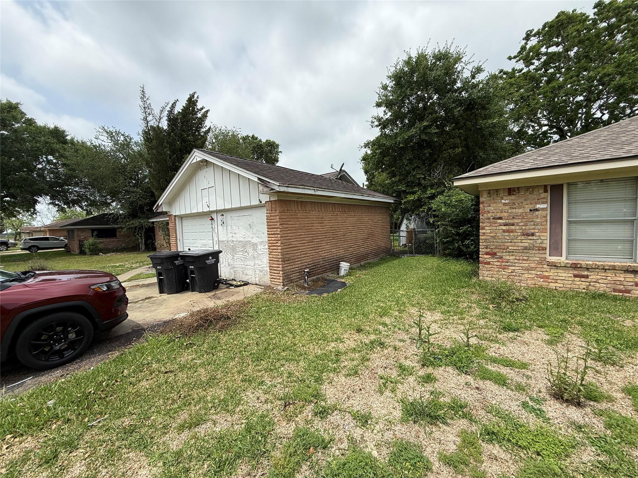 912 Midas Lane