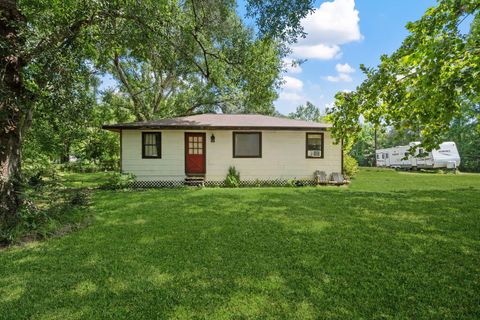 Photo of 298 County Road 2197, Cleveland, TX 77327 (MLS # 52669508)