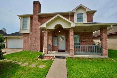 Photo of 6822 La Puente Drive, Houston, TX 77083 (MLS # 94963132)