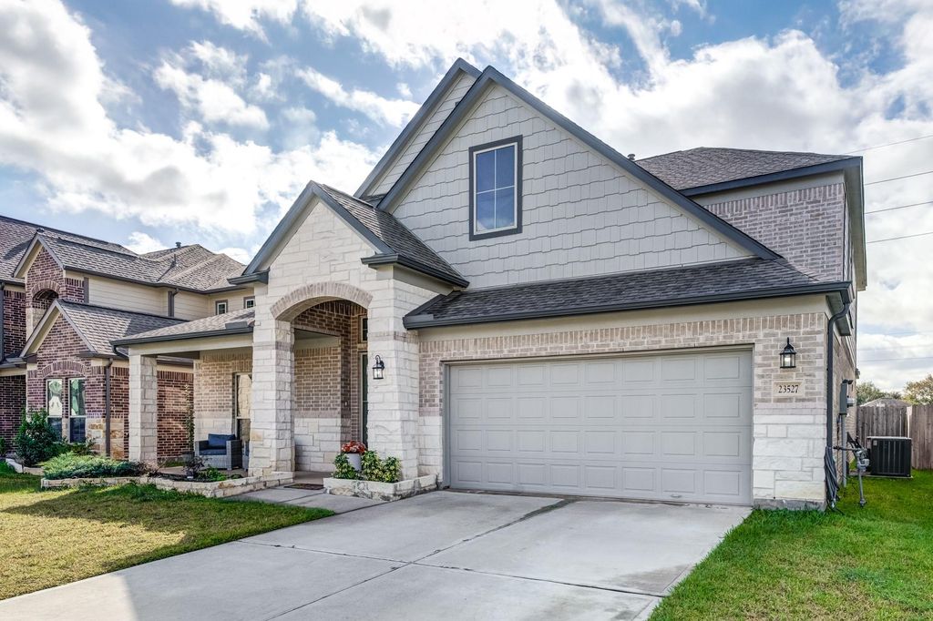 Photo of 23527 Persimmon Creek Lane, Katy, TX 77493 (MLS # 55296760)