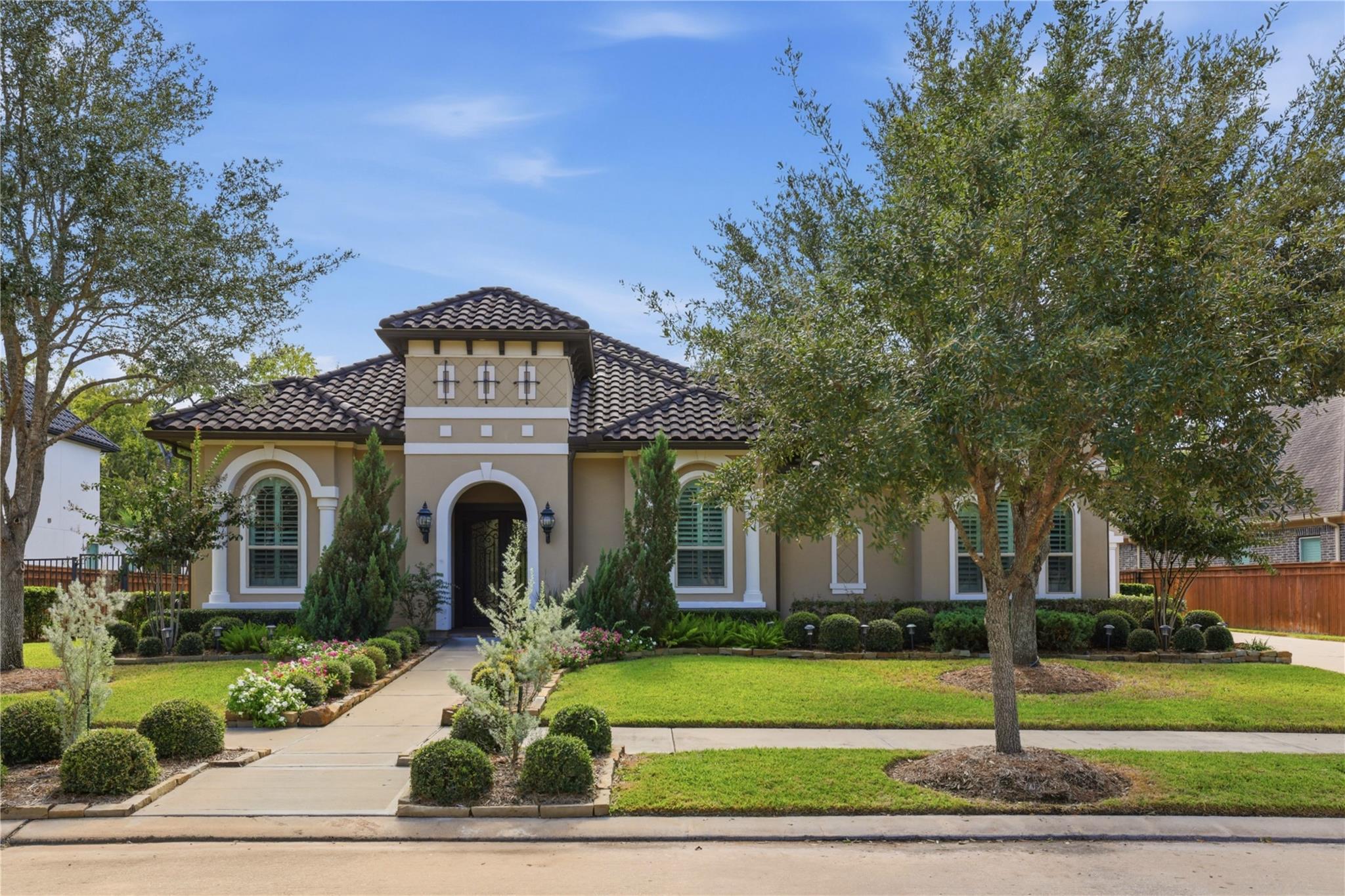 2322 Red Fox Drive