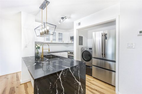Photo of 250 El Dorado Boulevard #111, Houston, TX 77598 (MLS # 98307783) Photo of 250 El Dorado Boulevard #111, Houston, TX 77598 (MLS # 98307783)