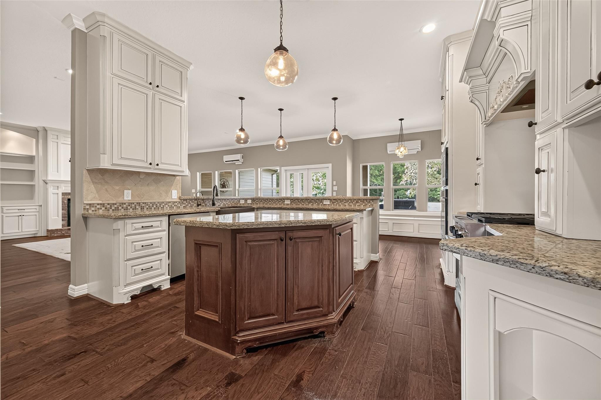 15648 Connie Lane